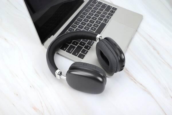 Miccell Wireless Headset Black (VQ-B12) - Image 3